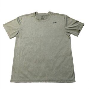 Nike Men's Gray T-Shirt Size Large